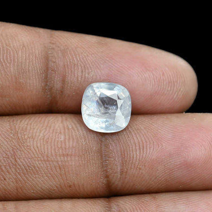 WHITE SAPPHIRE 4.2 CARAT