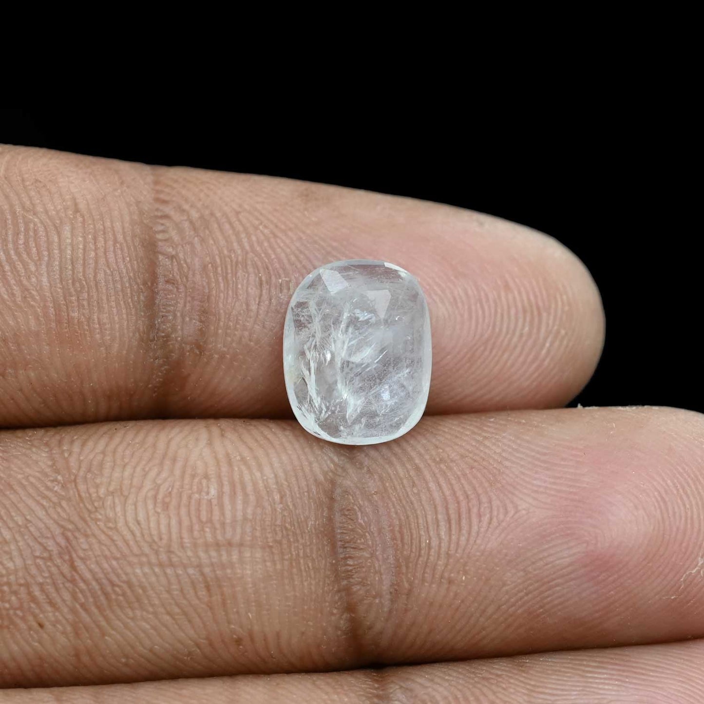 WHITE SAPPHIRE 4.76 CARAT