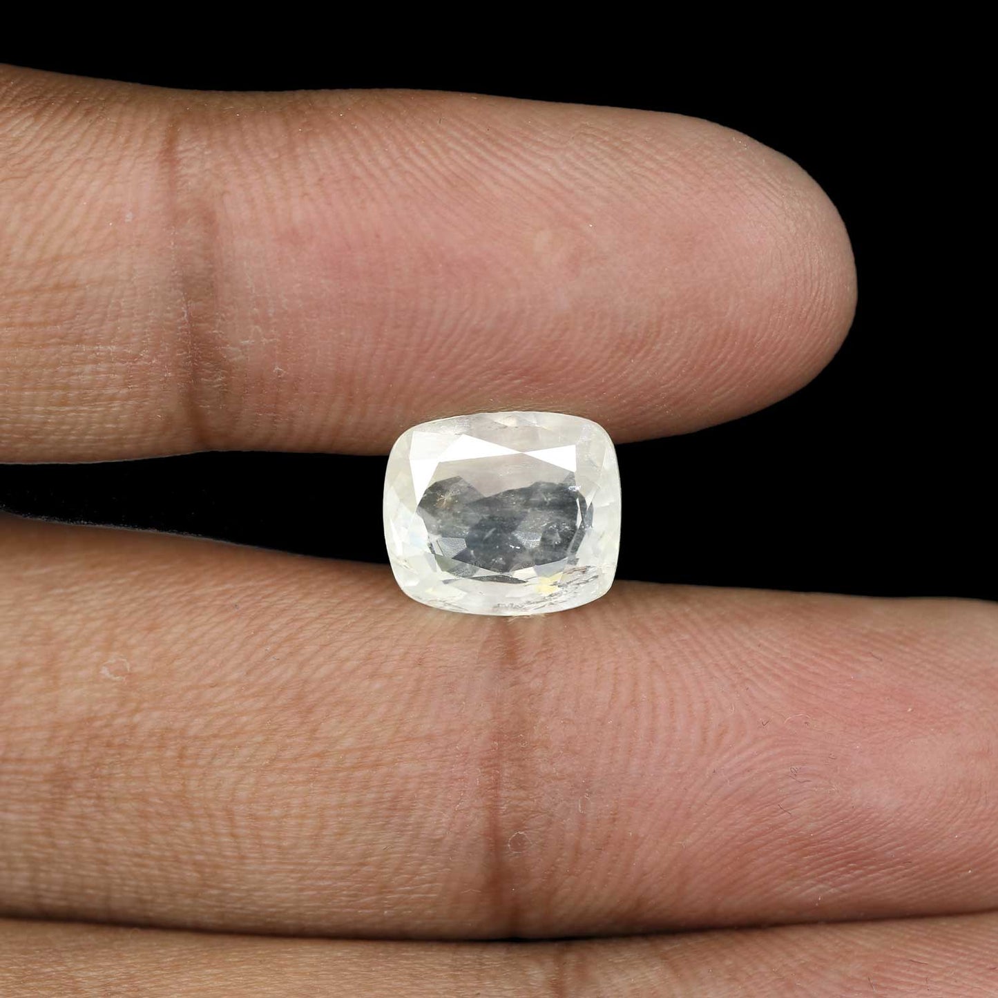 Ceylon White Sapphire 6.92 Carat