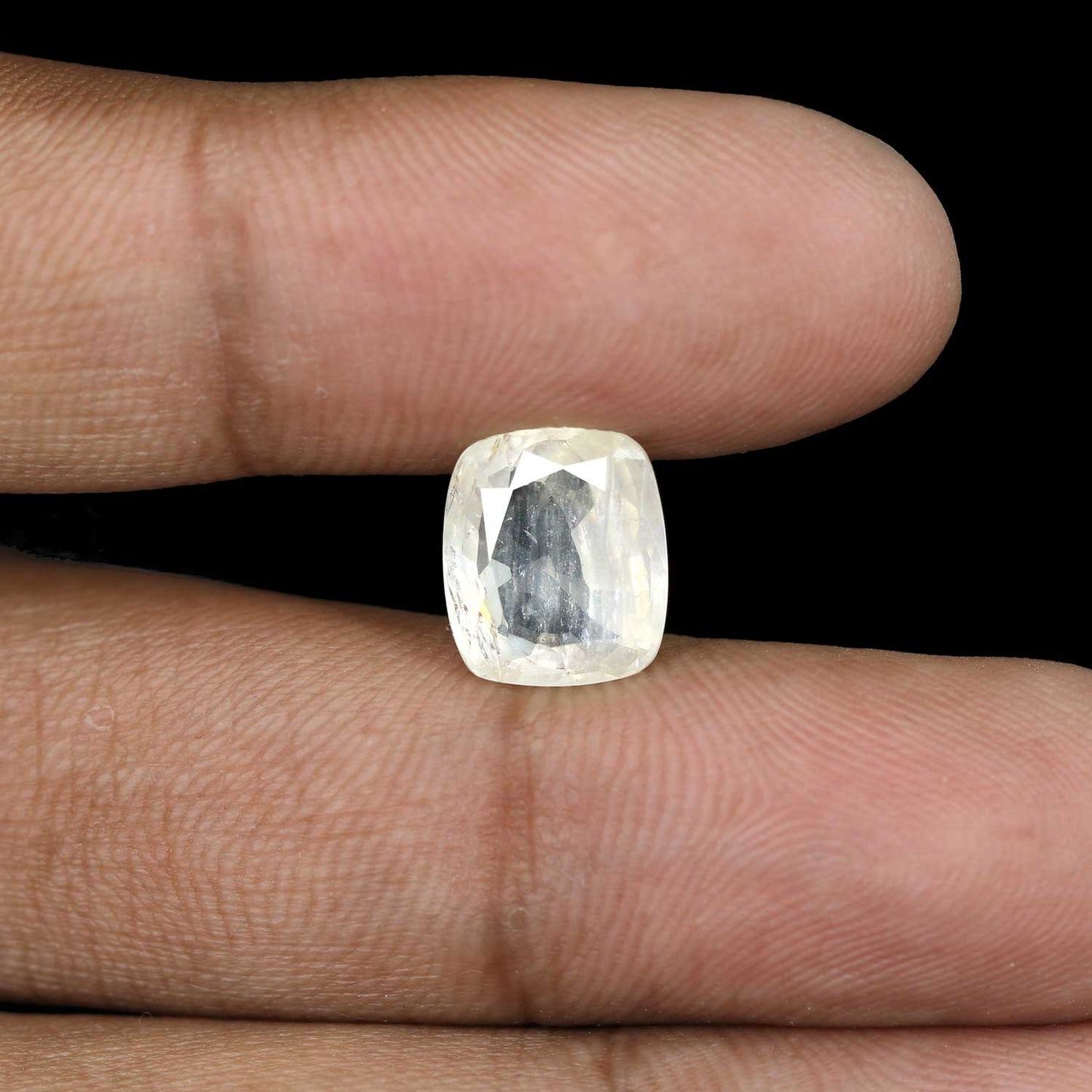 Ceylon White Sapphire 6.92 Carat
