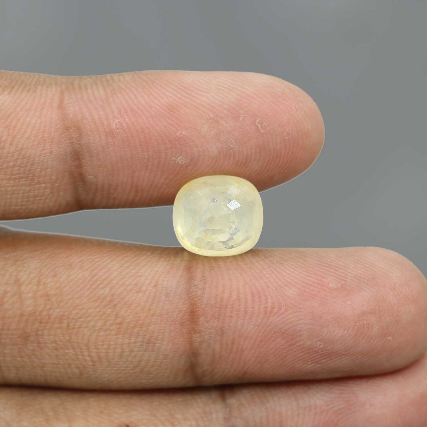 Ceylon Yellow Sapphire - 8.78 Carat