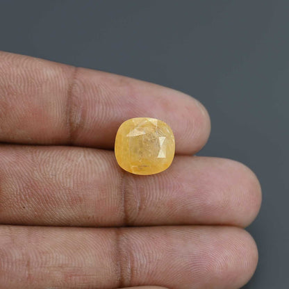 Yellow Sapphire - 9.05 Carat