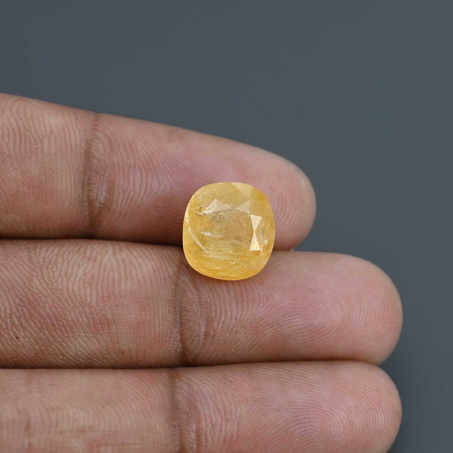 Yellow Sapphire - 9.05 Carat