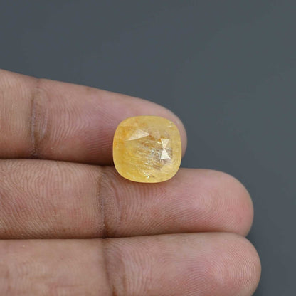 Yellow Sapphire - 10.95 Carat