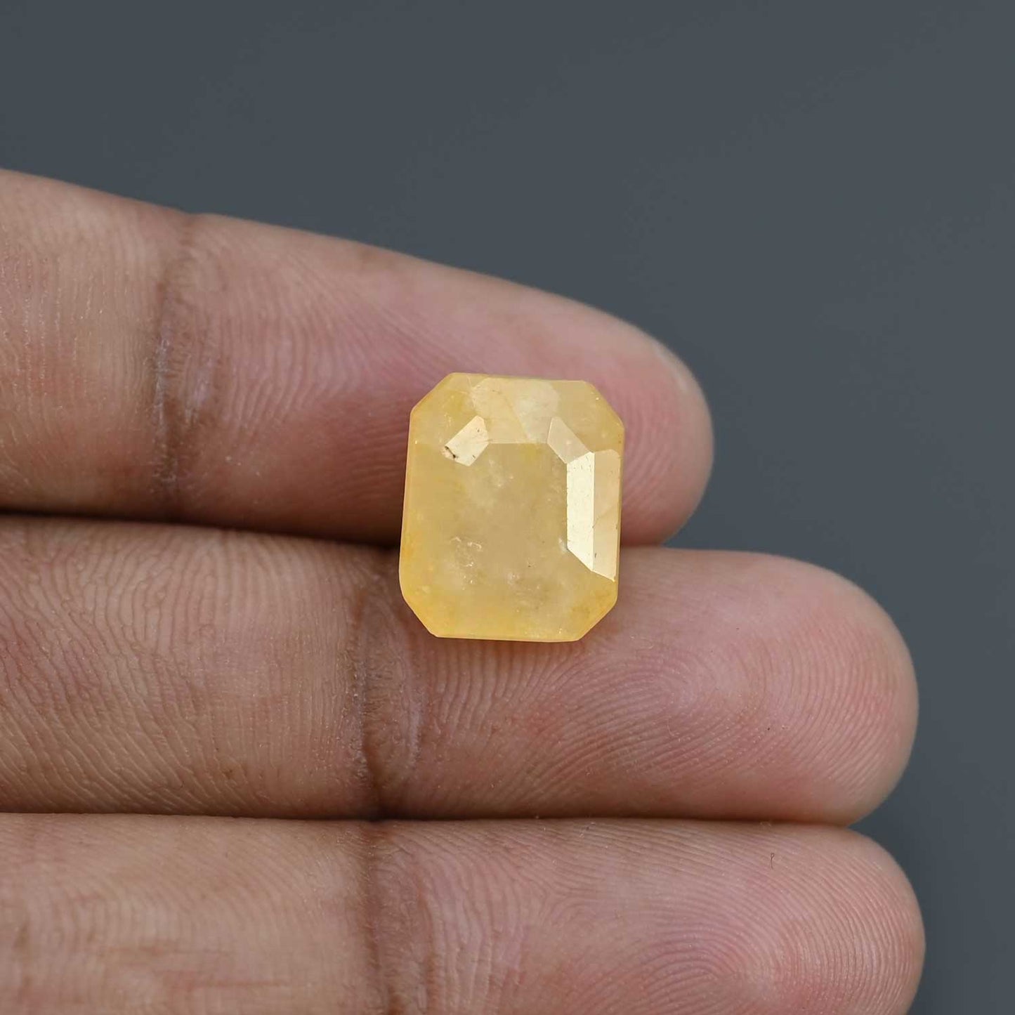 Yellow Sapphire - 10.55 Carat
