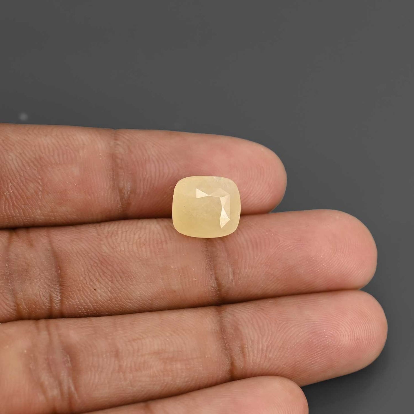 Yellow Sapphire (Pukhraj) - 6.42 Carat