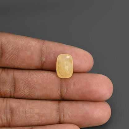 Yellow Sapphire - 8.69 Carat
