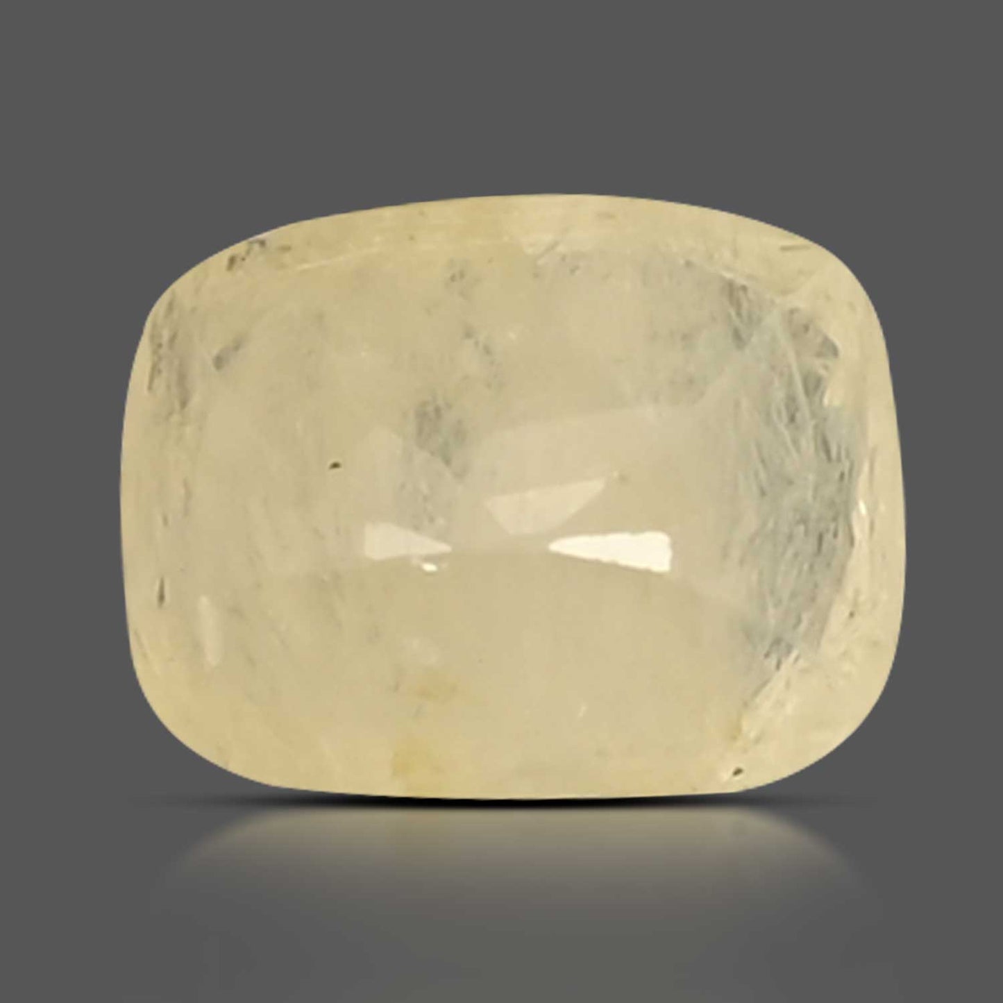 Yellow Sapphire - 4.86 Carat