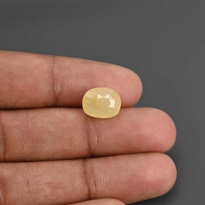 Yellow Sapphire - 6.64 Carat