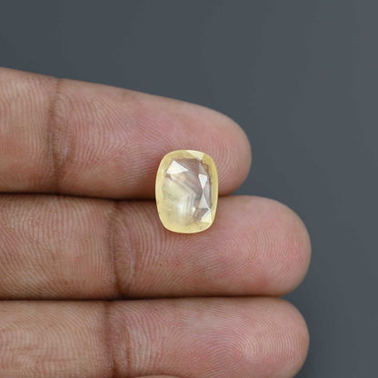 Ceylon Yellow Sapphire - 4.61 Carat