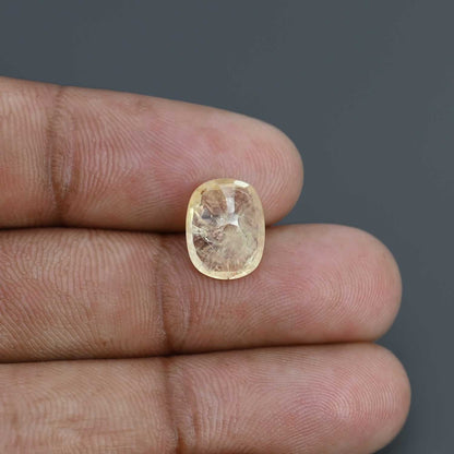 Yellow Sapphire (Pukhraj) (Srilanka) Cts 5.05 Ratti 5.55