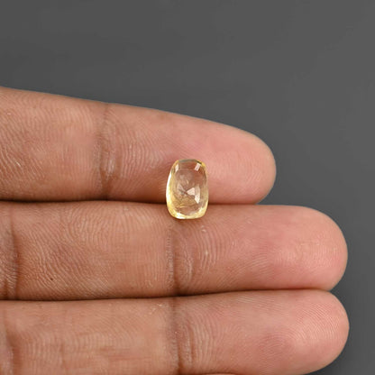 Ceylon Yellow Sapphire - 3.81 Carat