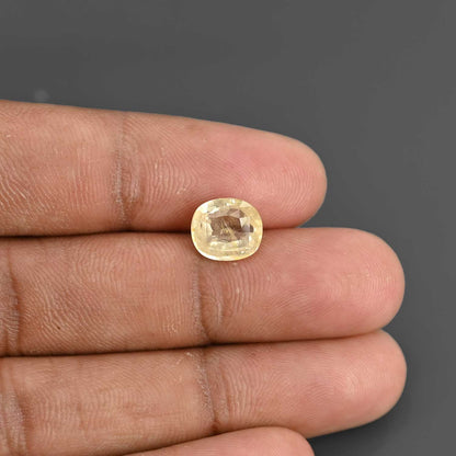 Ceylon Yellow Sapphire - 3.45 Carat