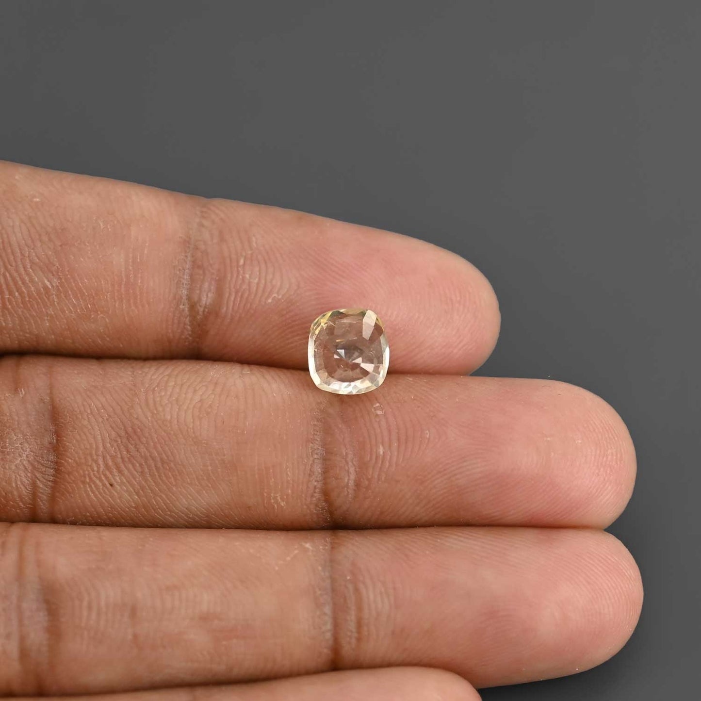 Ceylon Yellow Sapphire - 3.49 Carat