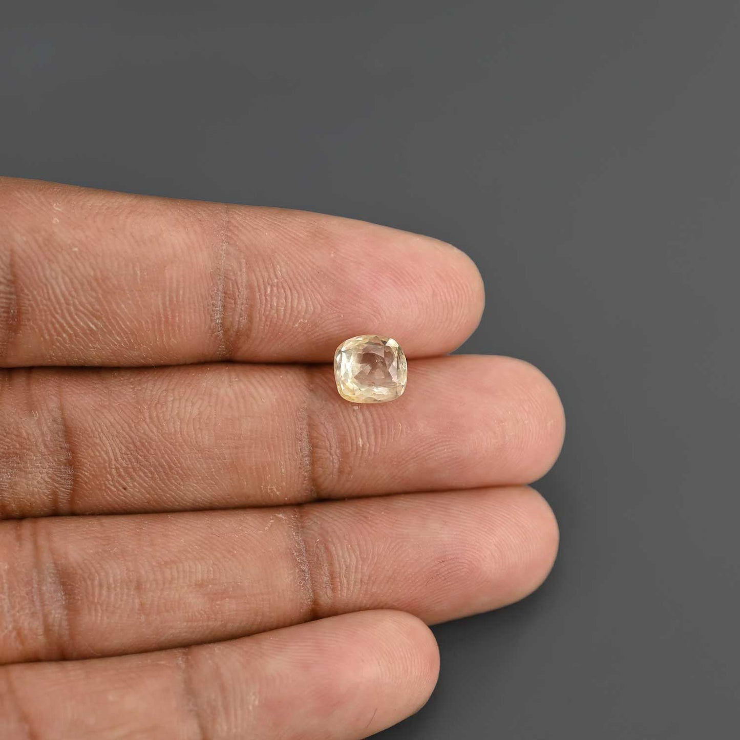 Ceylon Yellow Sapphire - 2.84 Carat