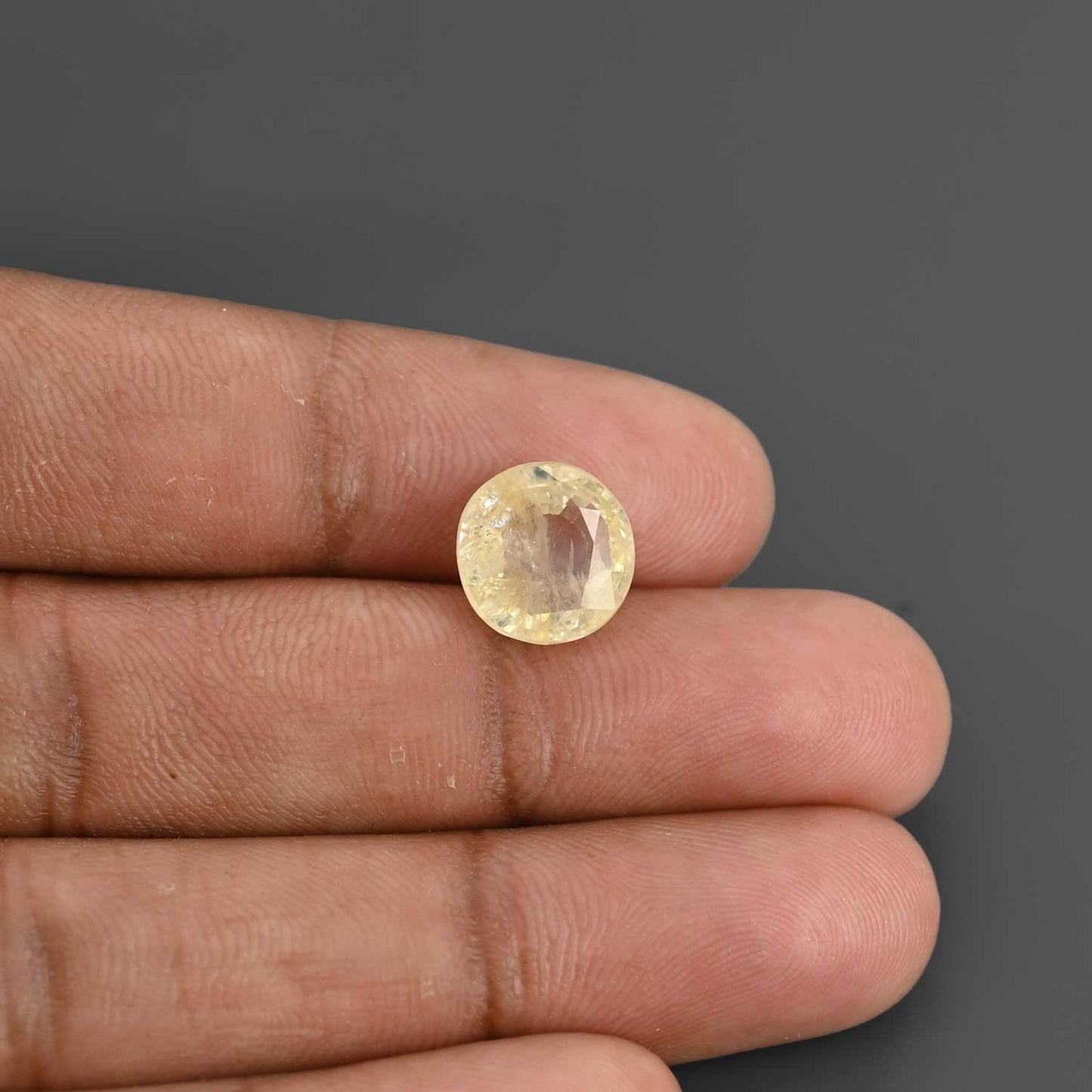 Yellow Sapphire (Pukhraj) - 6.67 Carat
