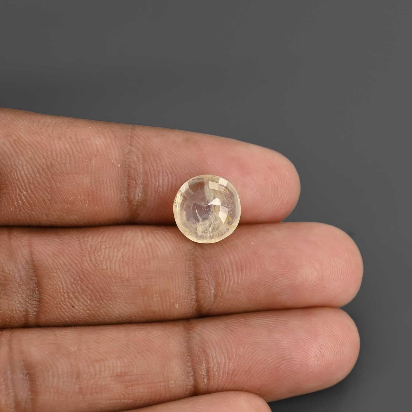 Yellow Sapphire (Pukhraj) - 6.67 Carat