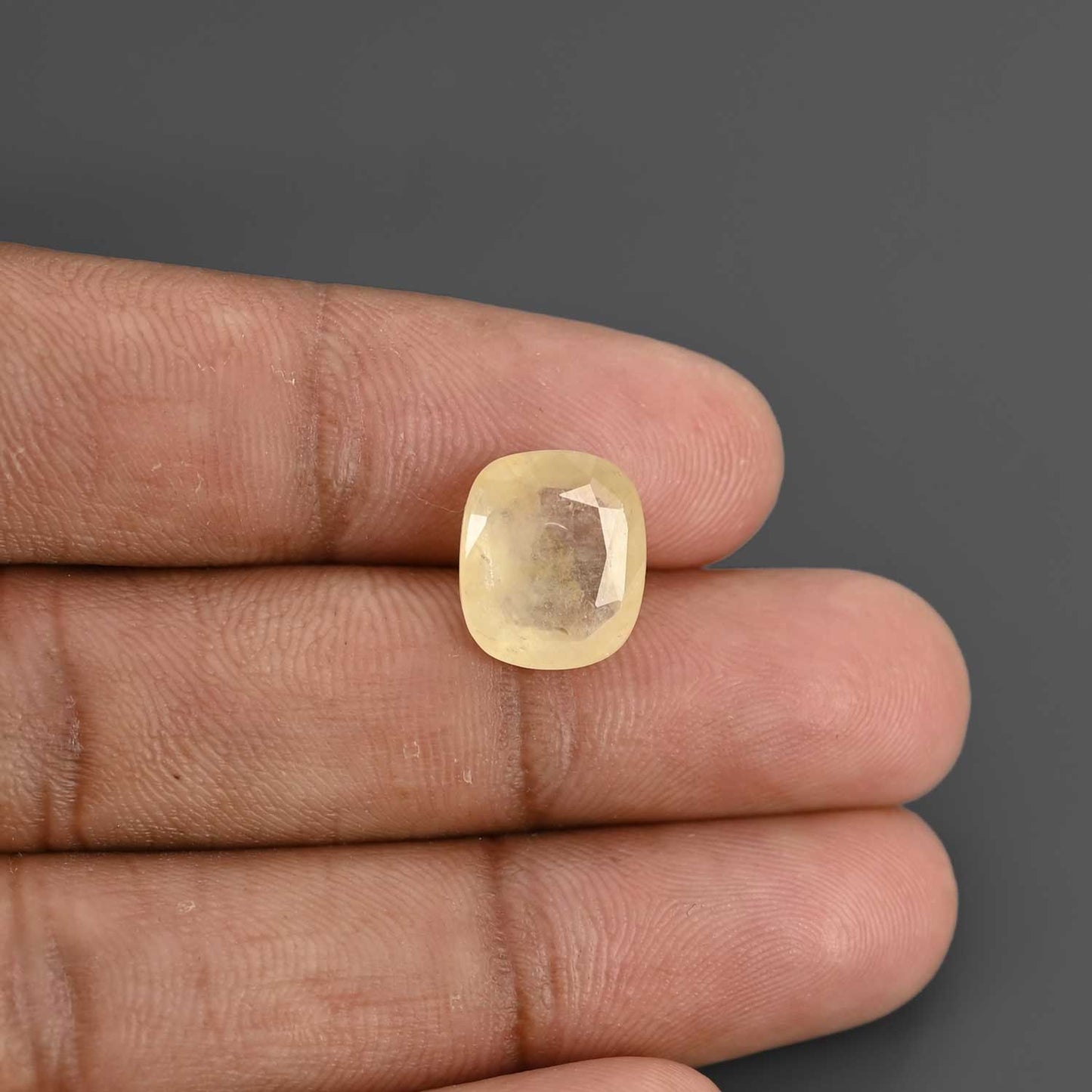 Yellow Sapphire (Pukhraj) - 7.57 Carat