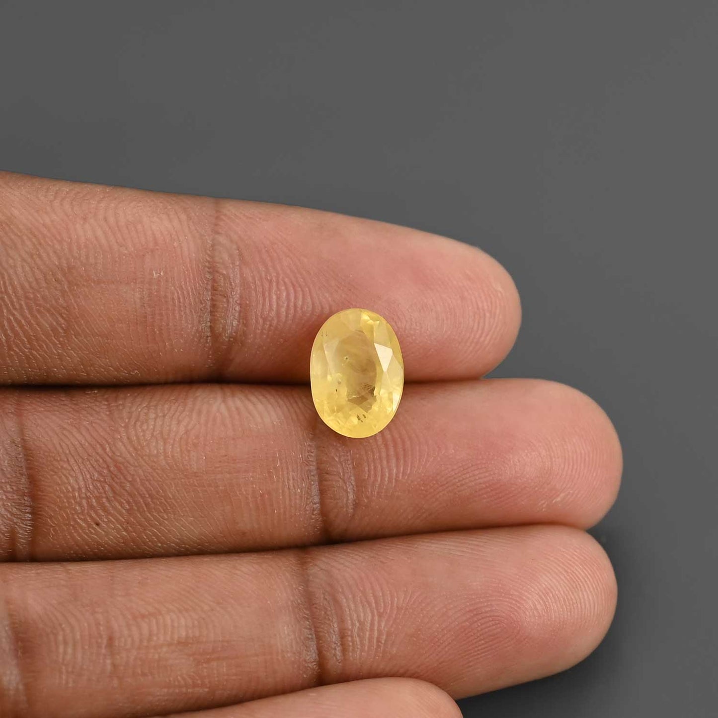 Ceylon Yellow Sapphire - 4.77 Carat