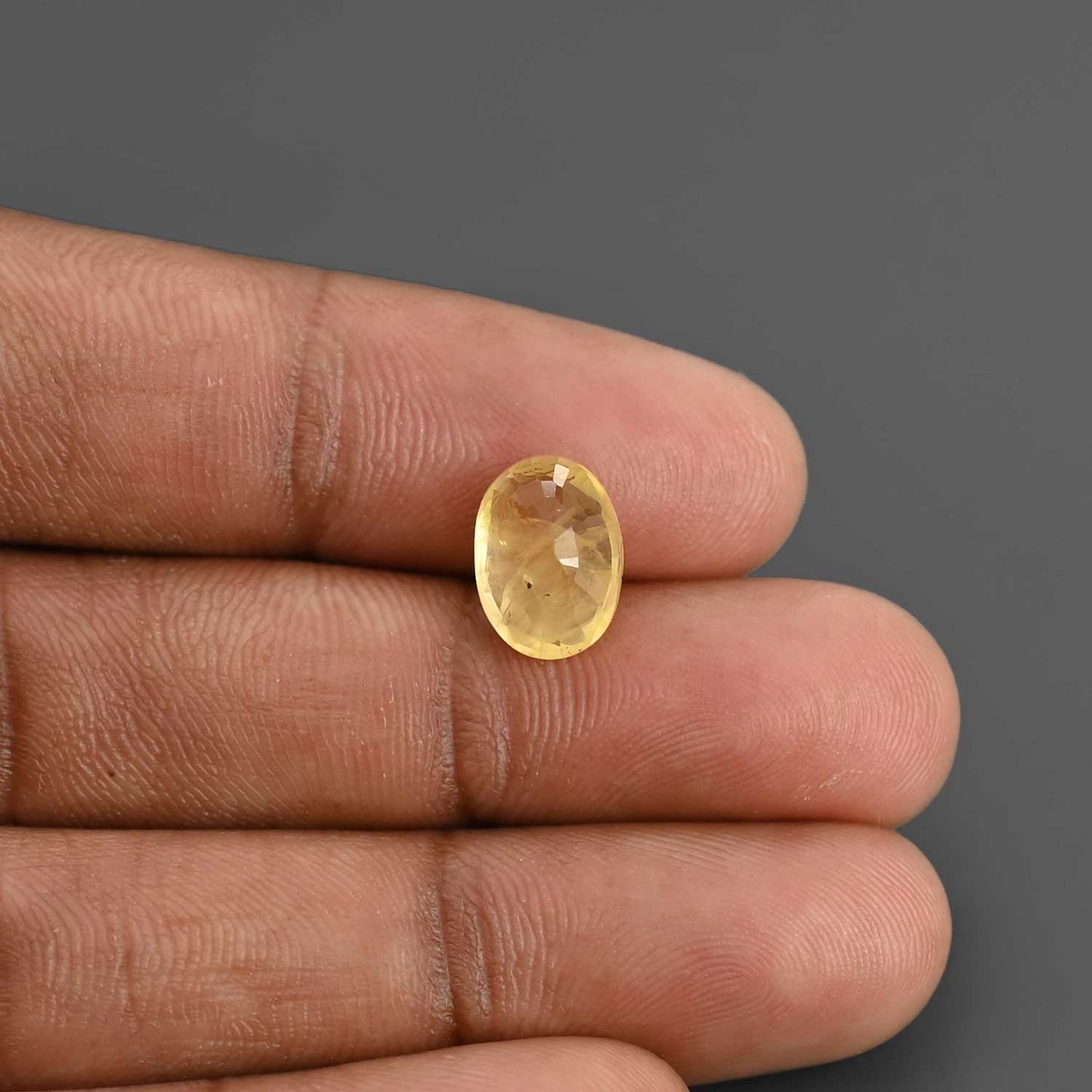 Ceylon Yellow Sapphire - 4.77 Carat