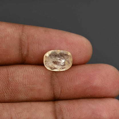 Ceylon Yellow Sapphire Carat 4.6