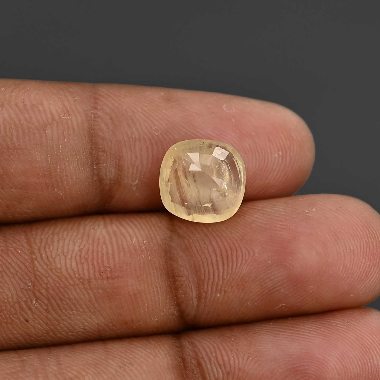 Ceylon Yellow Sapphire Carat 6.25
