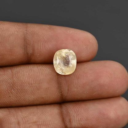 Ceylon Yellow Sapphire Carat 4.7