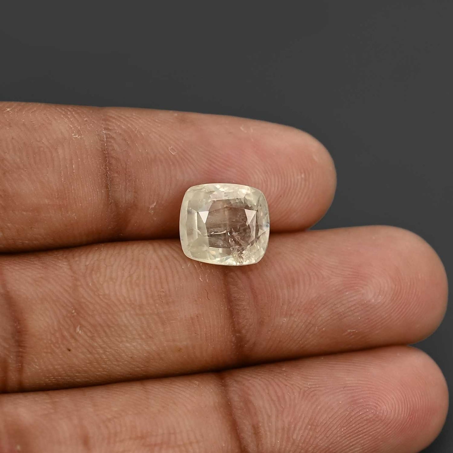 Ceylon Yellow Sapphire Carat 6.01