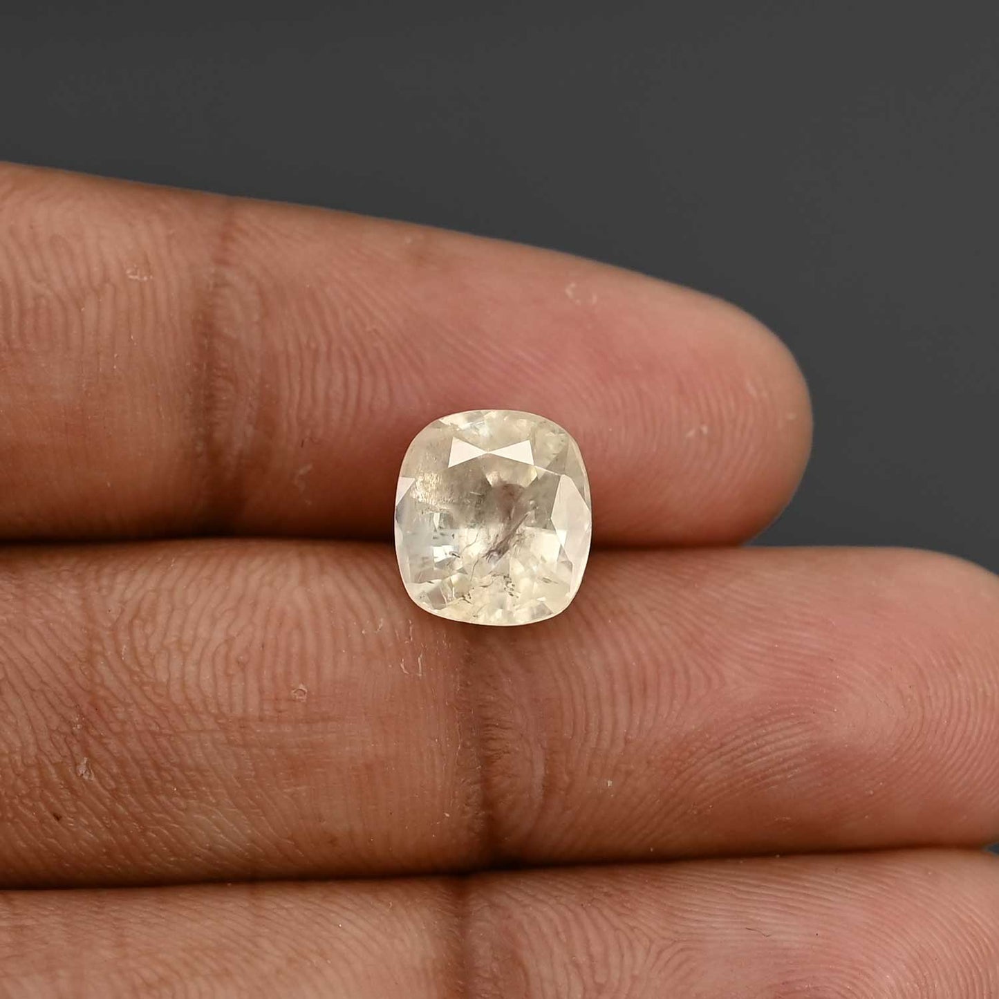 Ceylon Yellow Sapphire Carat 4.45