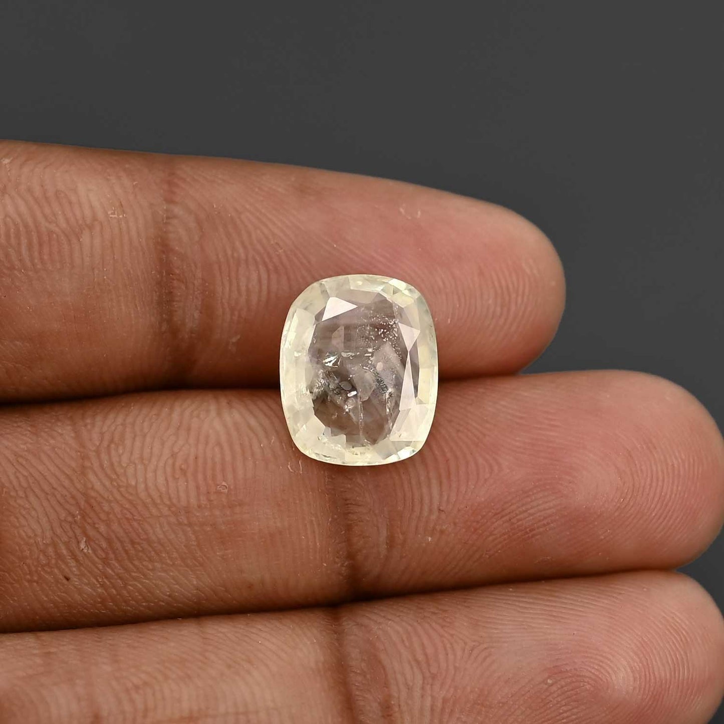 Ceylon Yellow Sapphire Carat 6.7