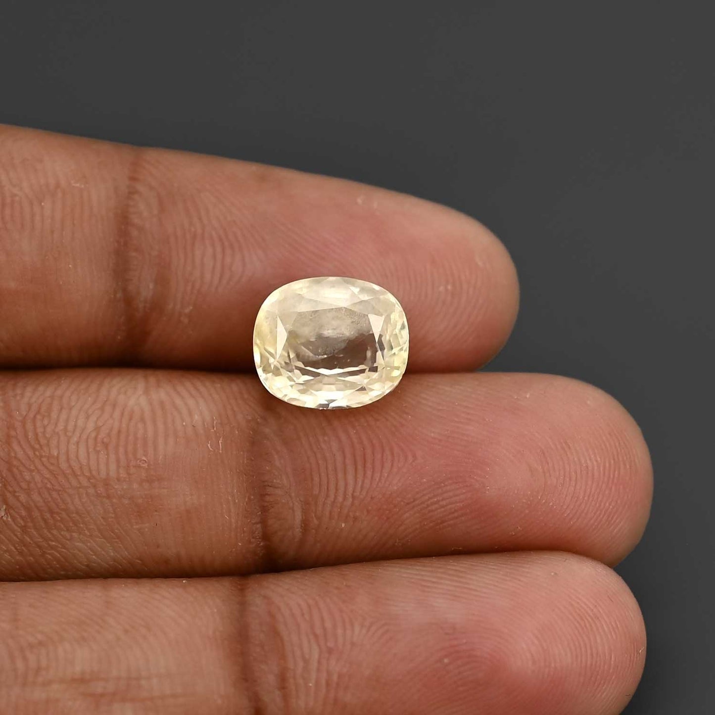 Ceylon Yellow Sapphire Carat 6.97