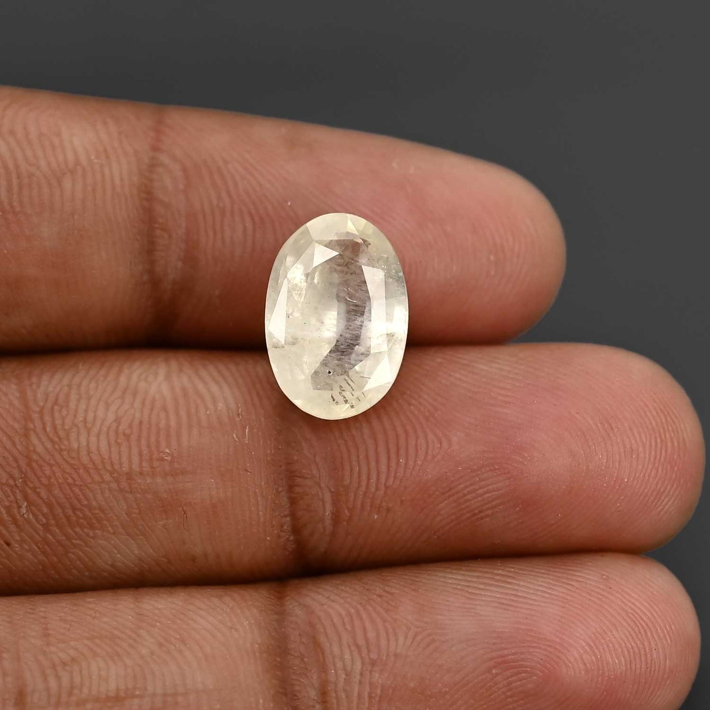 Ceylon Yellow Sapphire Carat 6.71