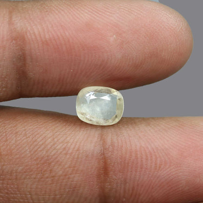 Ceylon Yellow Sapphire - 2.77 Carat