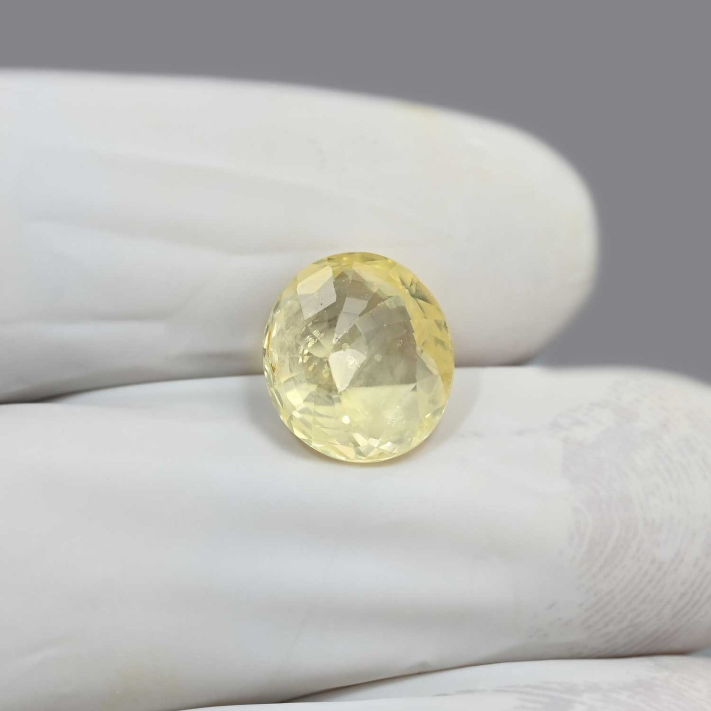 Yellow Sapphire Stone - 5.15 Carat