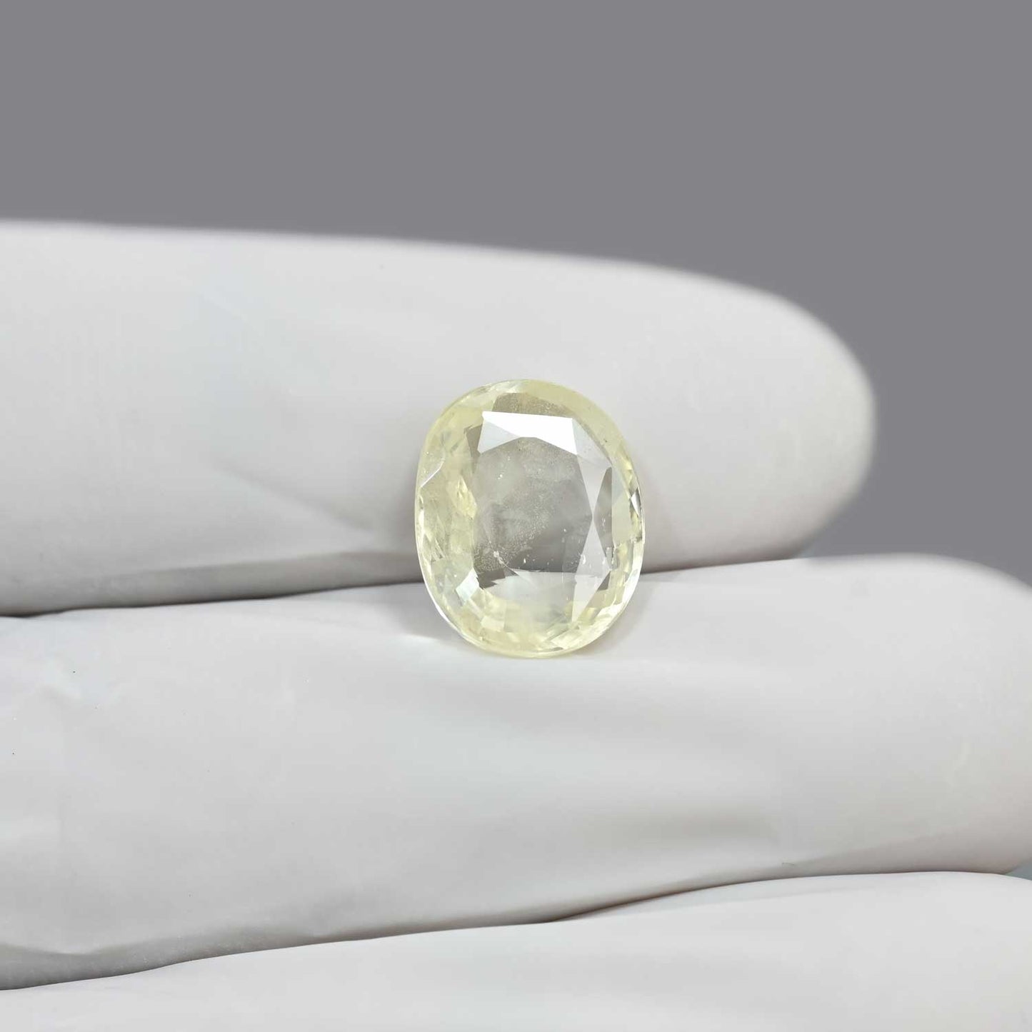 Yellow Sapphire (Pukhraj) - 5.46 Carat