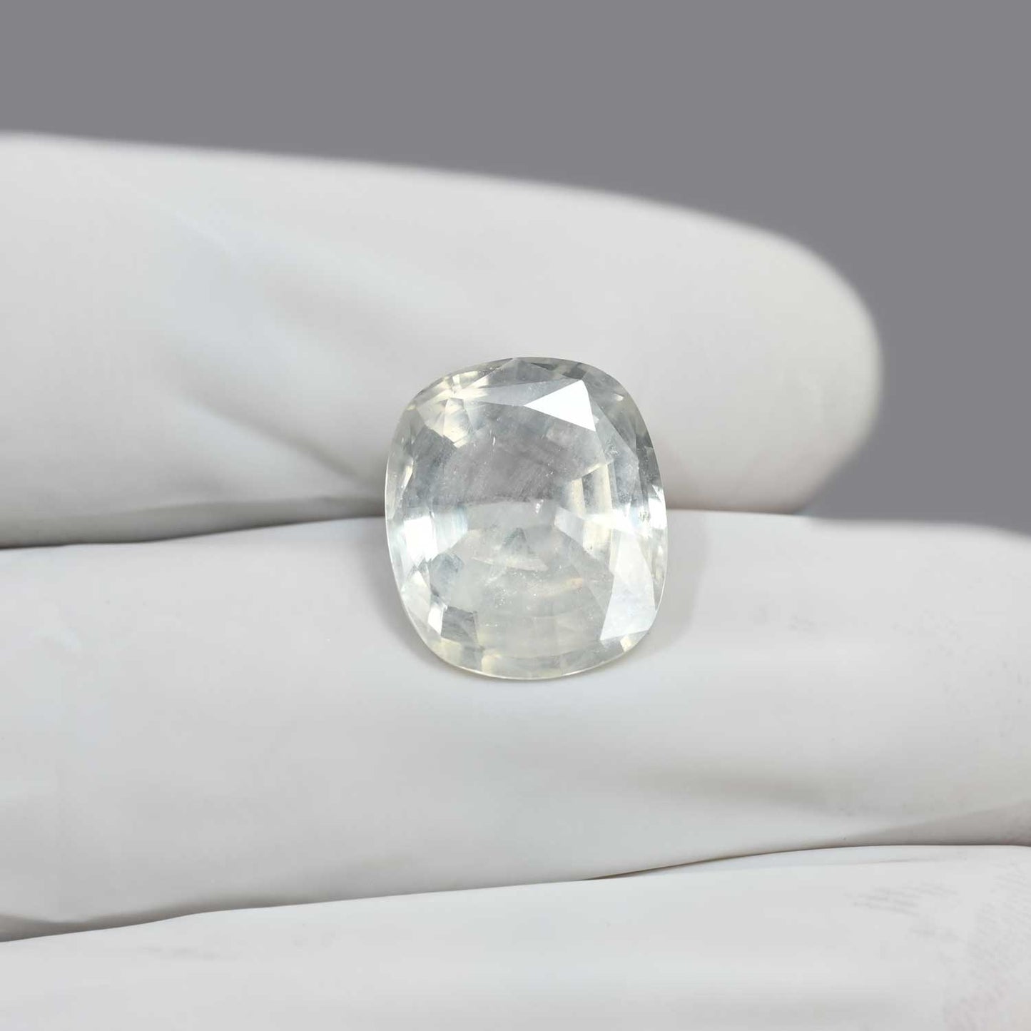 Yellow Sapphire (Pukhraj) - 8.98 Carat