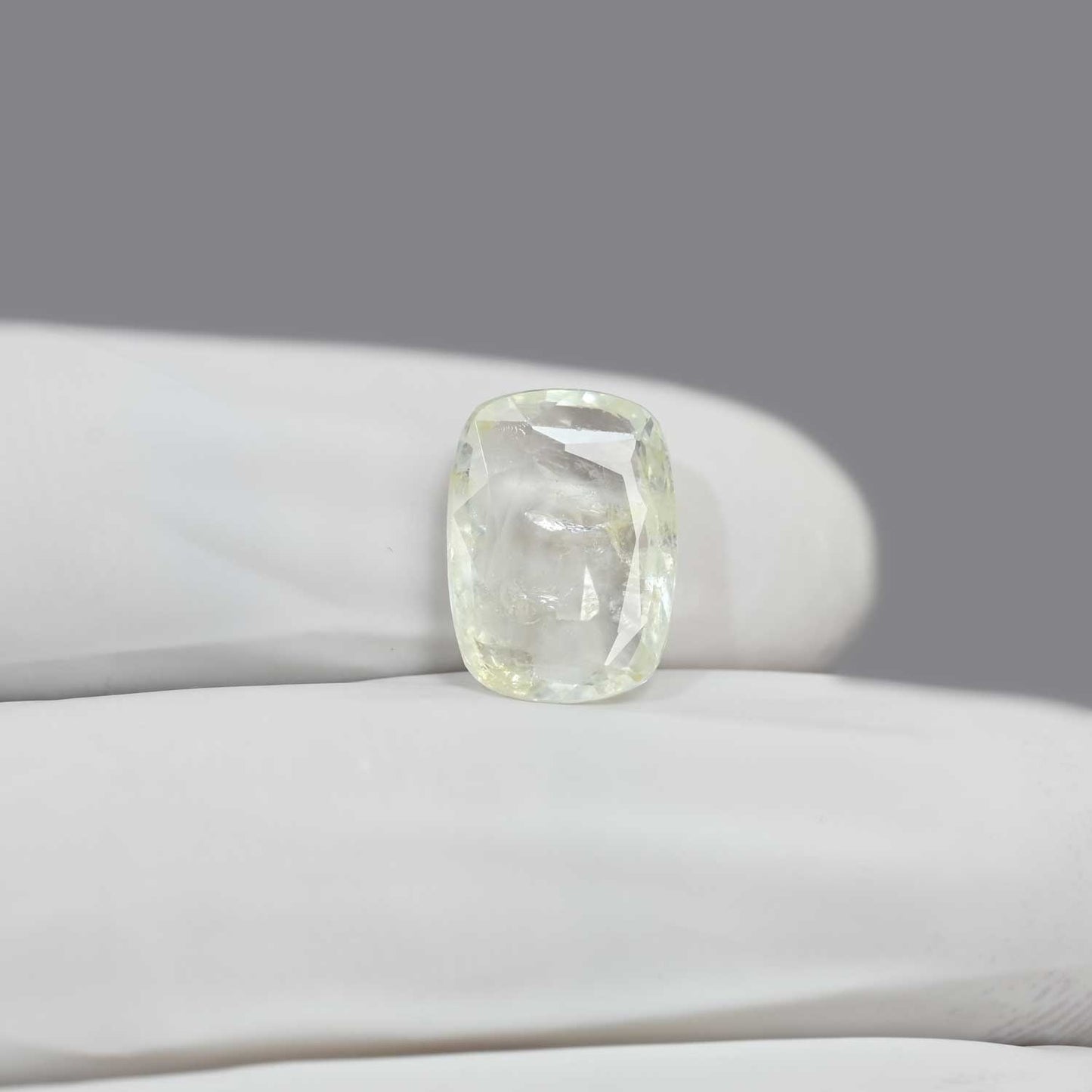 Yellow Sapphire (Pukhraj) - 5.3 Carat
