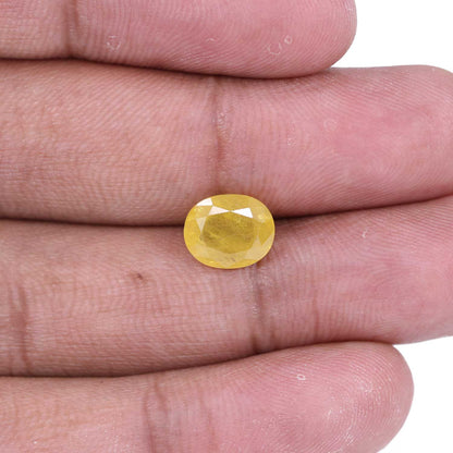 Yellow Sapphire - 4.22 Carat