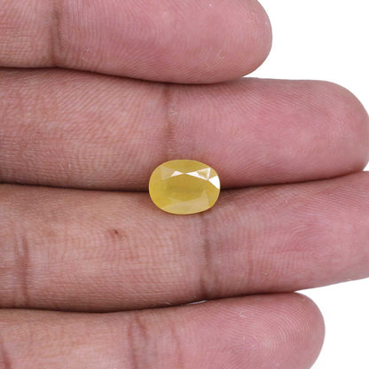Yellow Sapphire - 4.69 Carat