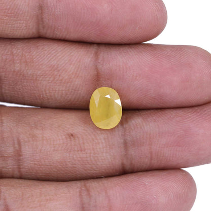 Yellow Sapphire - 4.69 Carat