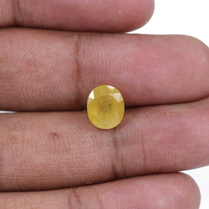 Yellow Sapphire - 4.73 Carat