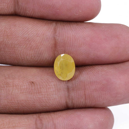 Yellow Sapphire - 4.42 Carat