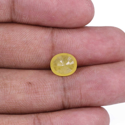 Yellow Sapphire - 4.49 Carat