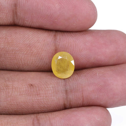 Yellow Sapphire - 4.32 Carat