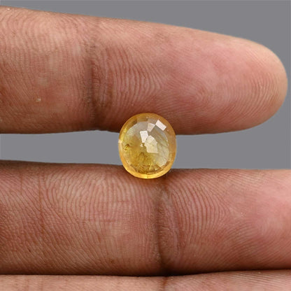Yellow Sapphire 4.42 Carat