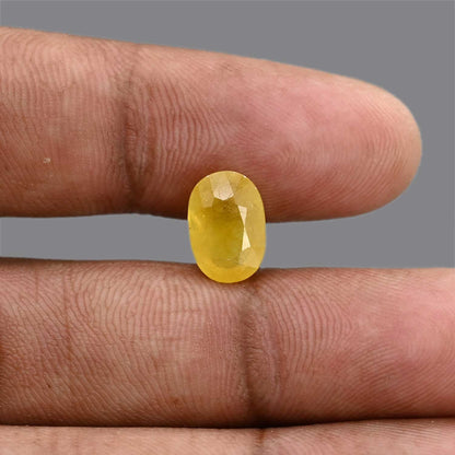 Yellow Sapphire 4.17 Carat