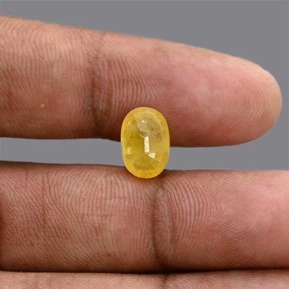 Yellow Sapphire 4.17 Carat
