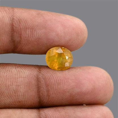 Yellow Sapphire 4.76 Carat