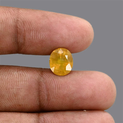 Yellow Sapphire 4.76 Carat
