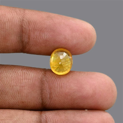 Yellow Sapphire 4.76 Carat